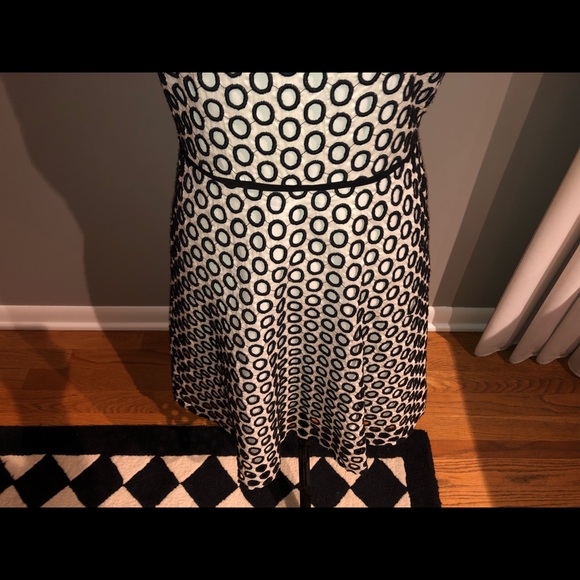 Women’s black and white j. Crew dress. Size 2. - Picture 3 of 8